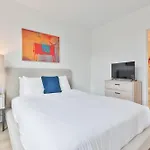 Private Apt With Kitchen & Gym